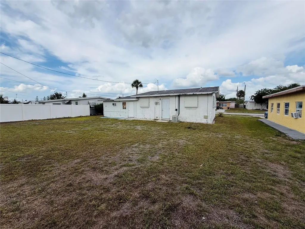 4743 Chicopa Street North Port FL 34287