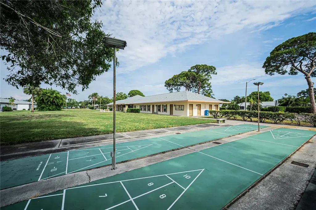 8082 Annwood Road Seminole FL 33777