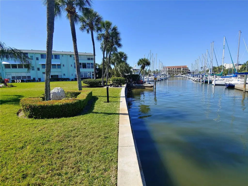 1819 Shore Drive S South Pasadena FL 33707