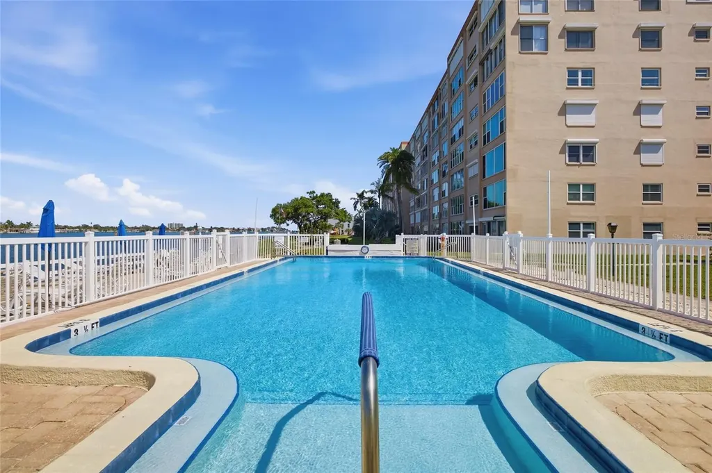 1819 Shore Drive S South Pasadena FL 33707