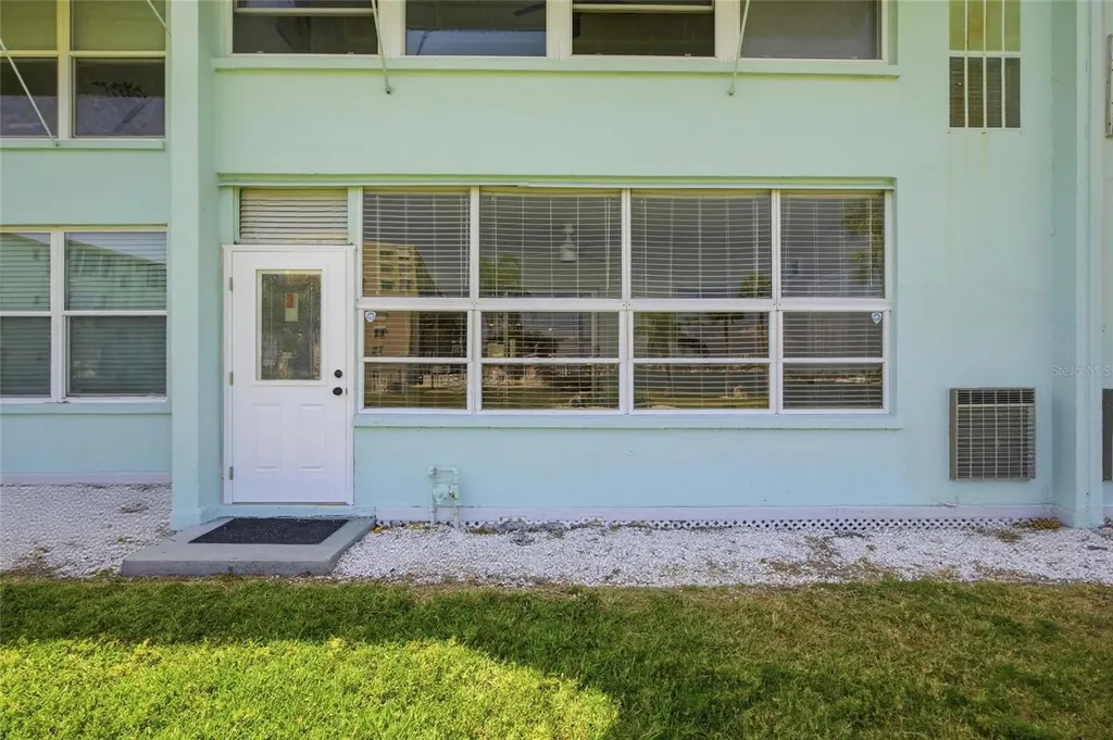 1819 Shore Drive S South Pasadena FL 33707