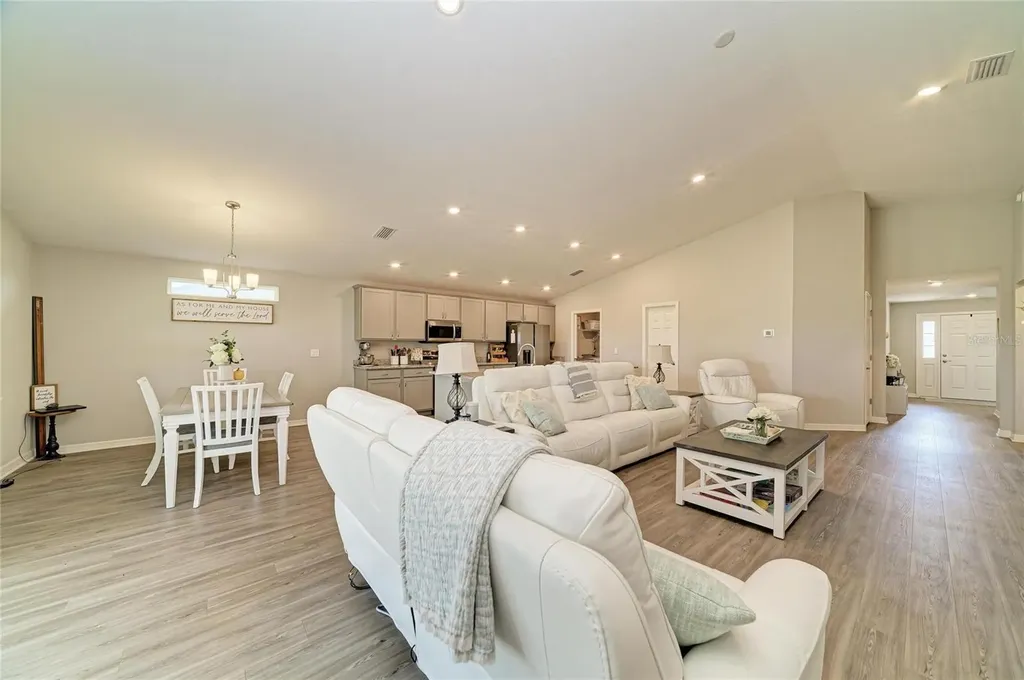6704 162nd Place E Parrish FL 34219