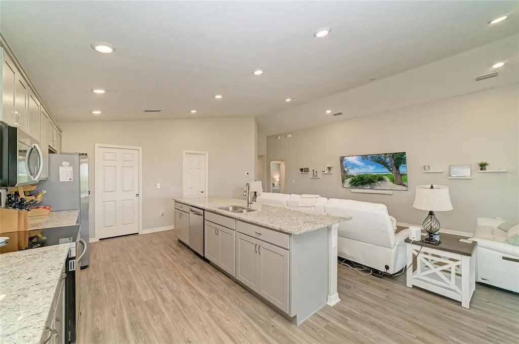 6704 162nd Place E Parrish FL 34219