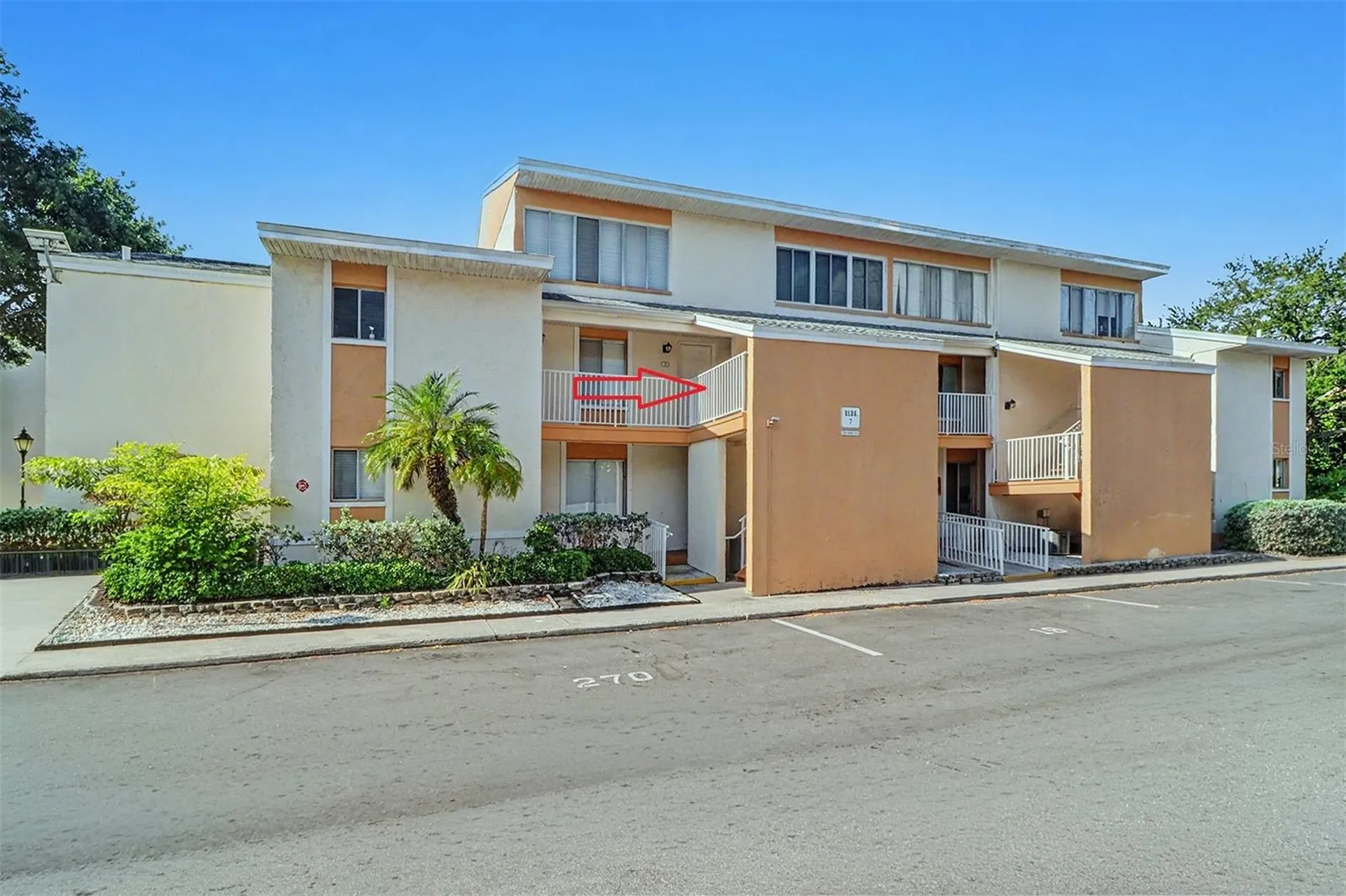 592 100th Avenue N St Petersburg FL 33702