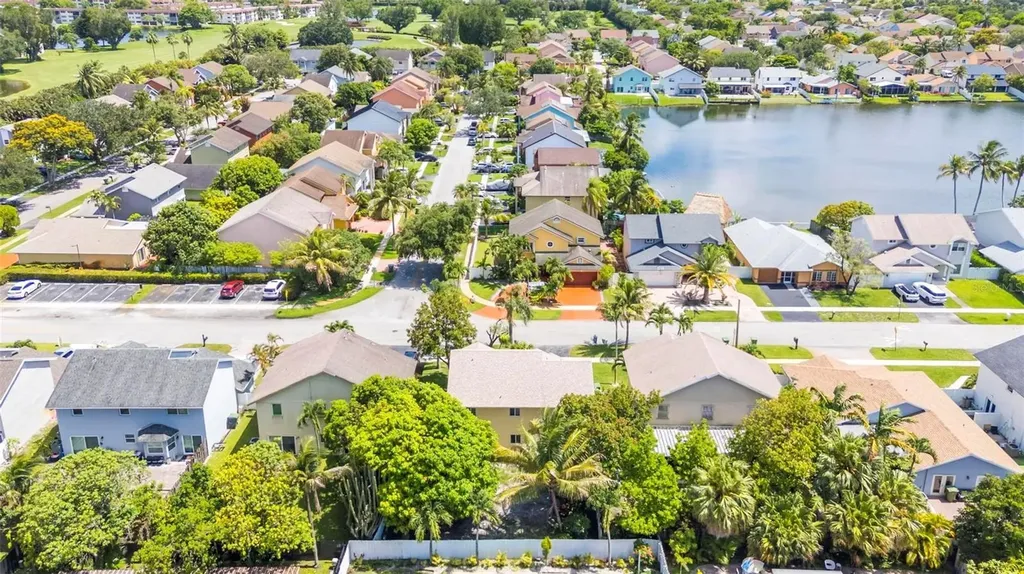 9601 SW 9th Court Pembroke Pines FL 33025