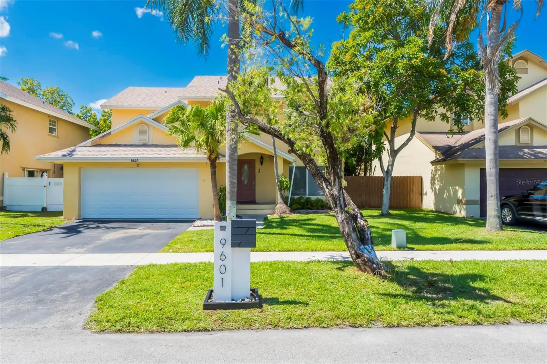 9601 SW 9th Court Pembroke Pines FL 33025