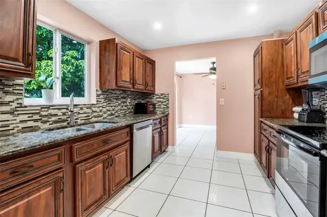 9601 SW 9th Court Pembroke Pines FL 33025