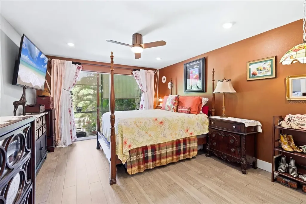 1650 Pine Tree Lane Sarasota FL 34236