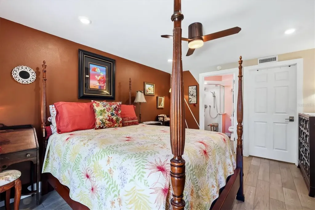 1650 Pine Tree Lane Sarasota FL 34236