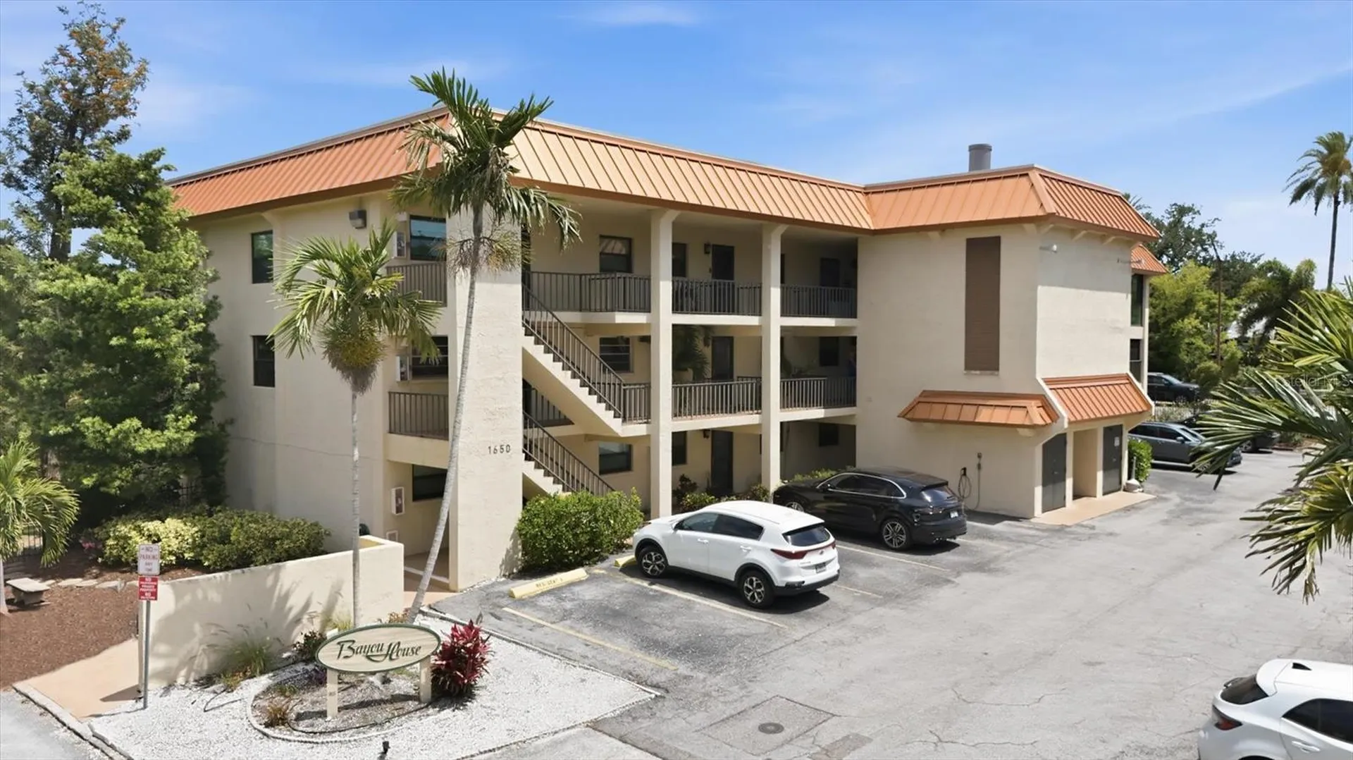 1650 Pine Tree Lane Sarasota FL 34236