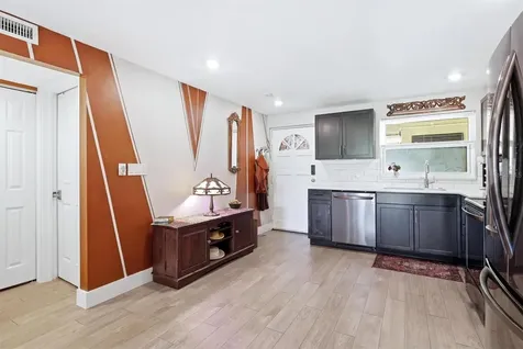 1650 Pine Tree Lane Sarasota FL 34236