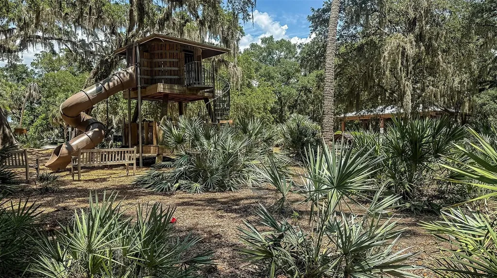 212 Streamwater Way Groveland FL 34736