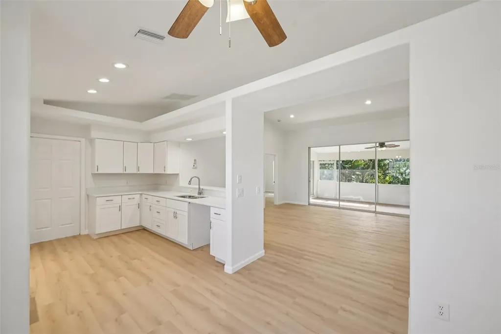 8373 Pondview Lane Englewood FL 34224