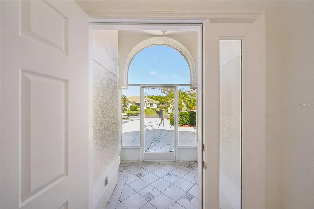 8373 Pondview Lane Englewood FL 34224