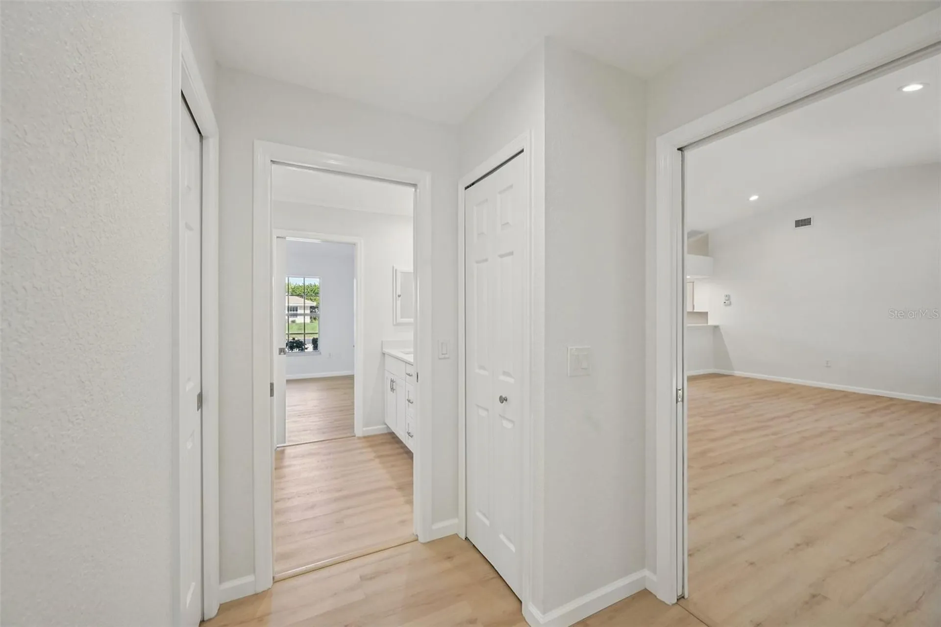 8373 Pondview Lane Englewood FL 34224