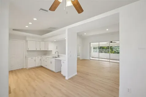 8373 Pondview Lane Englewood FL 34224