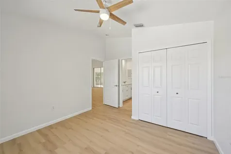 8373 Pondview Lane Englewood FL 34224