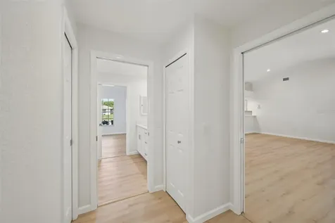8373 Pondview Lane Englewood FL 34224
