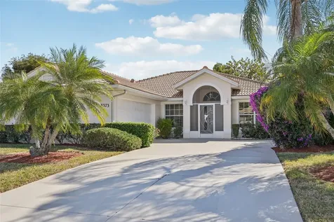 8373 Pondview Lane Englewood FL 34224