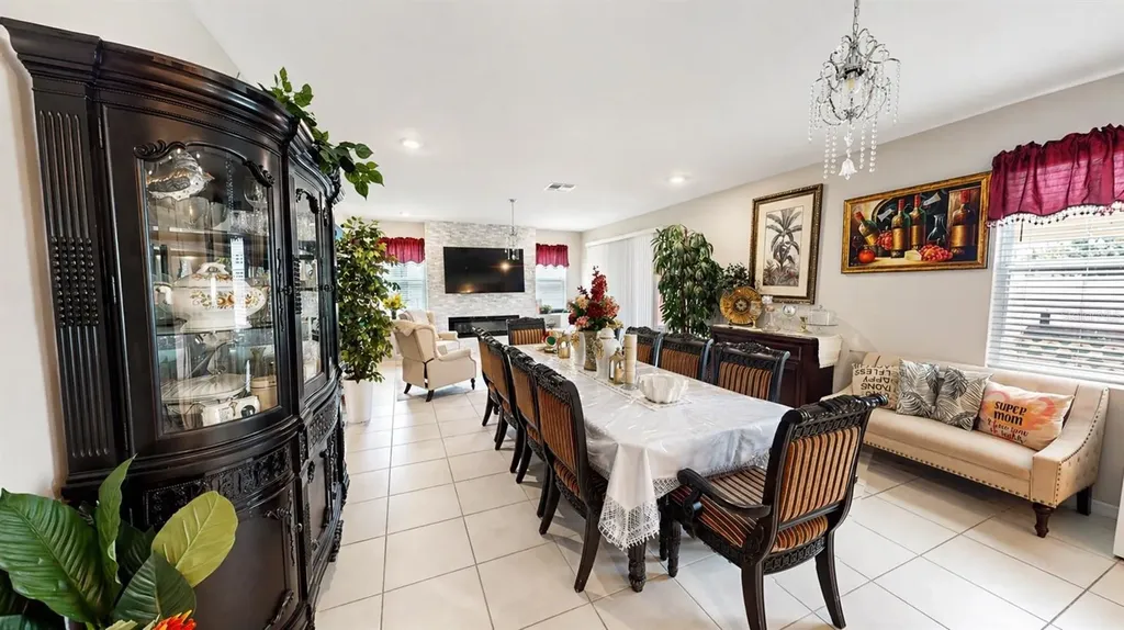 472 6th Avenue NW Ruskin FL 33570