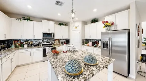 472 6th Avenue NW Ruskin FL 33570