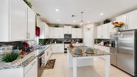 472 6th Avenue NW Ruskin FL 33570
