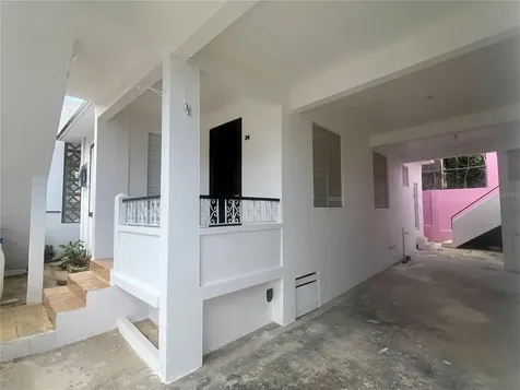 Rosa Street Bo. Coto Sur Sector Miranda Manati PR 00674