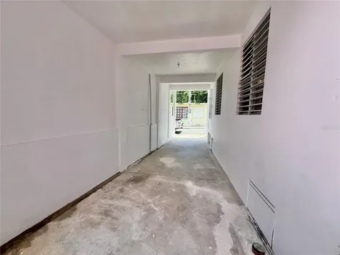 Rosa Street Bo. Coto Sur Sector Miranda Manati PR 00674