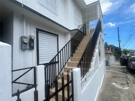 Rosa Street Bo. Coto Sur Sector Miranda Manati PR 00674