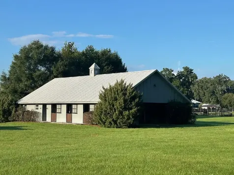 6155 NW 145th Avenue Road Morriston FL 32668
