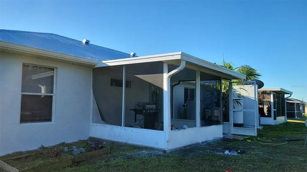 2209/2211 Daniel Avenue N Lehigh Acres FL 33971