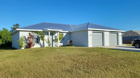 2209/2211 Daniel Avenue N Lehigh Acres FL 33971