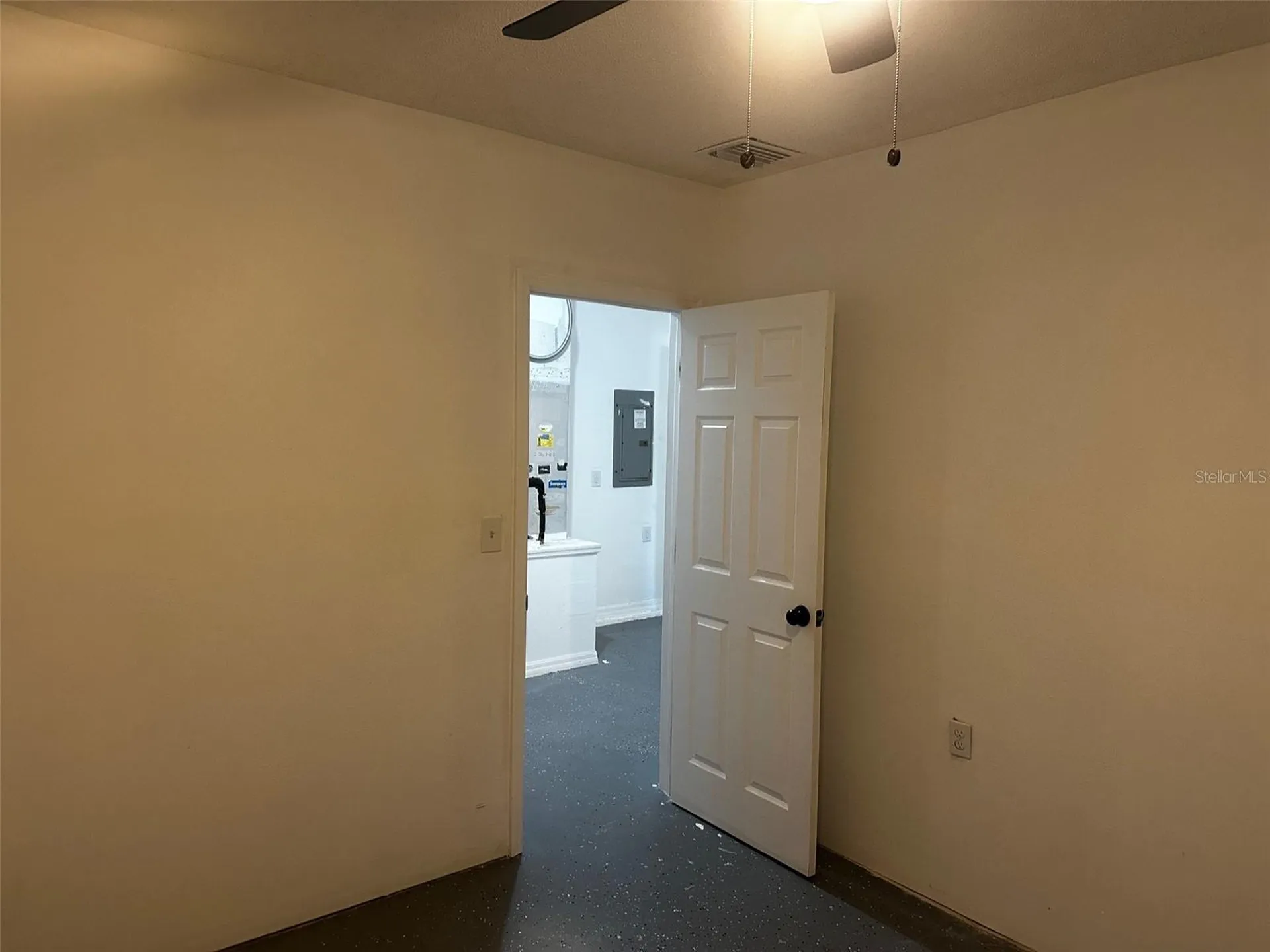 409 Elkin Avenue Deltona FL 32738