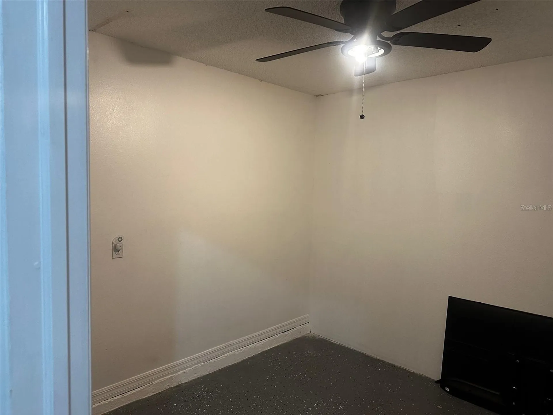 409 Elkin Avenue Deltona FL 32738