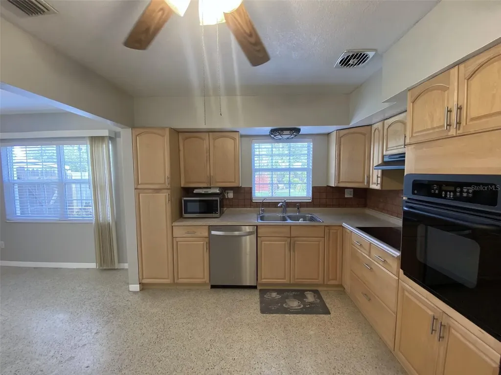 5545 3rd Avenue N St Petersburg FL 33710