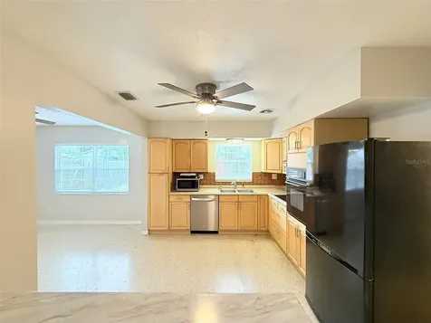 5545 3rd Ave N St Petersburg FL 33710