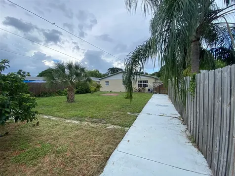 5545 3rd Avenue N St Petersburg FL 33710
