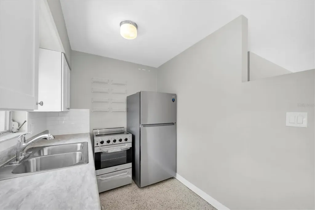 11095 2nd Street E Treasure Island FL 33706
