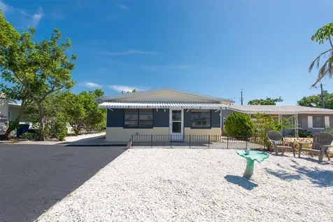 11095 2nd Street E Treasure Island FL 33706