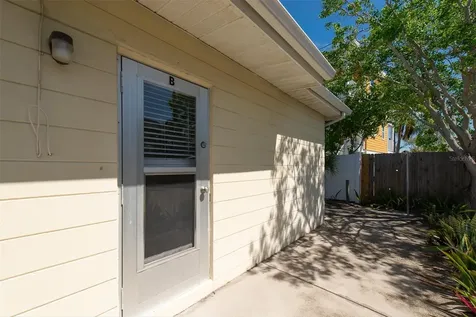 11095 2nd Street E Treasure Island FL 33706