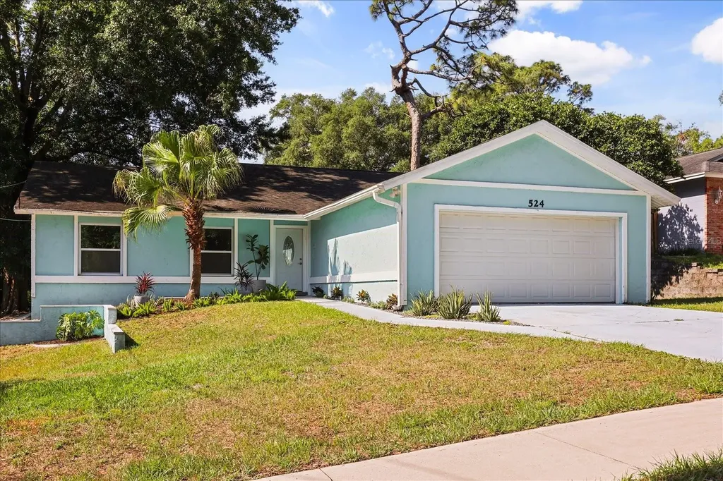 524 E Hillcrest Street Altamonte Springs FL 32701