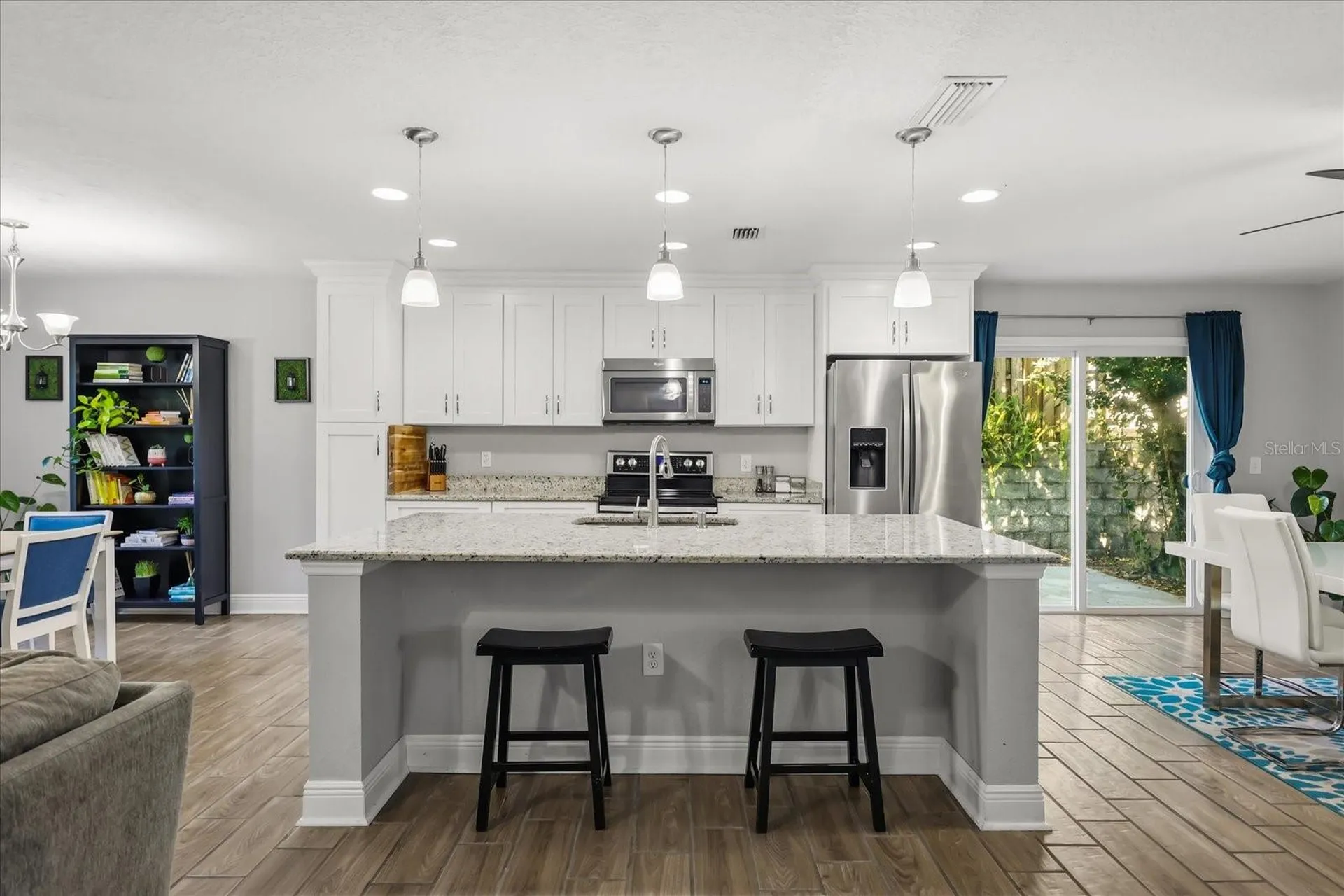 524 E Hillcrest Street Altamonte Springs FL 32701