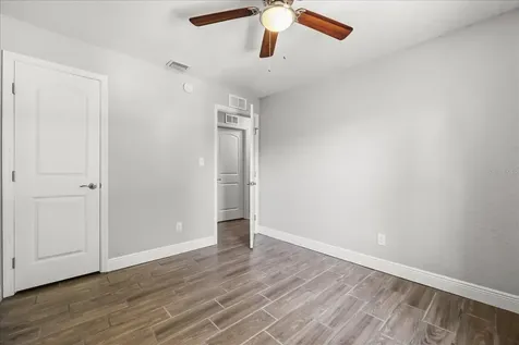 524 E Hillcrest Street Altamonte Springs FL 32701