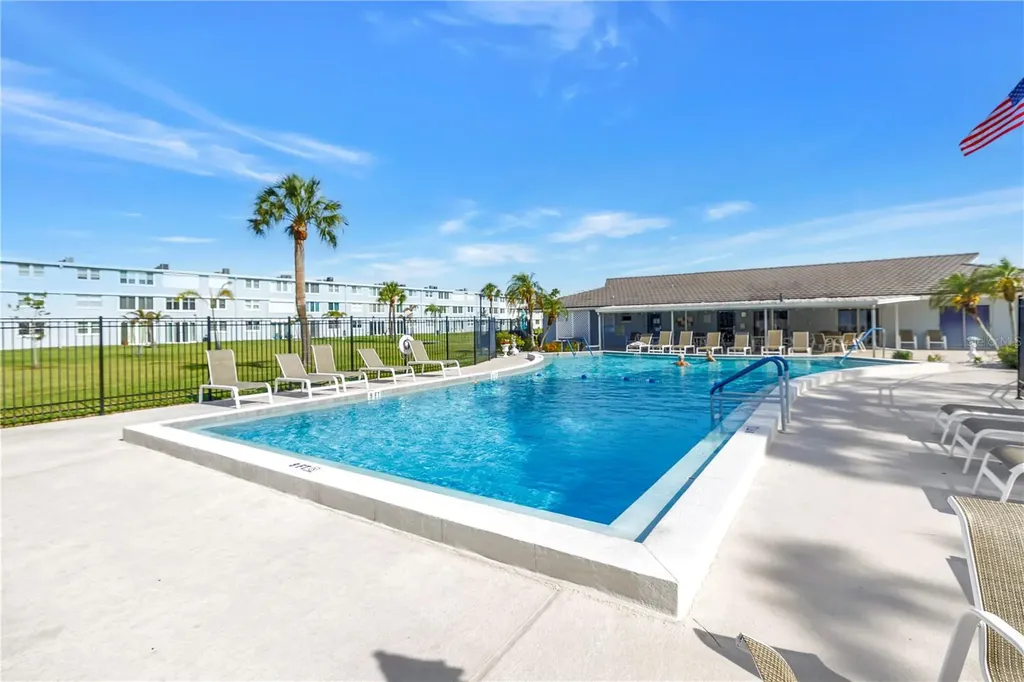 4720 Locust Street NE St Petersburg FL 33703