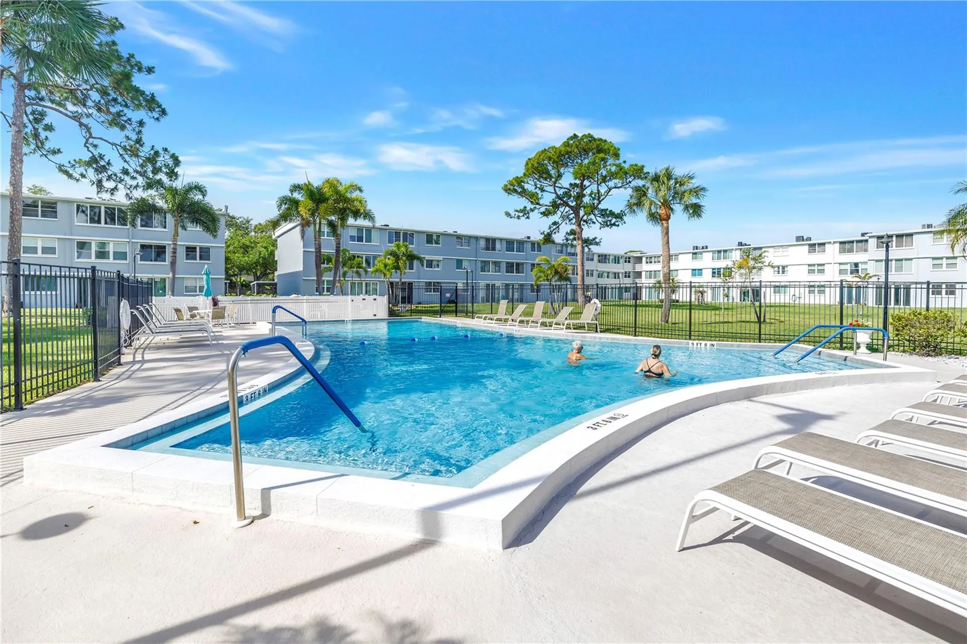 4720 Locust Street NE St Petersburg FL 33703