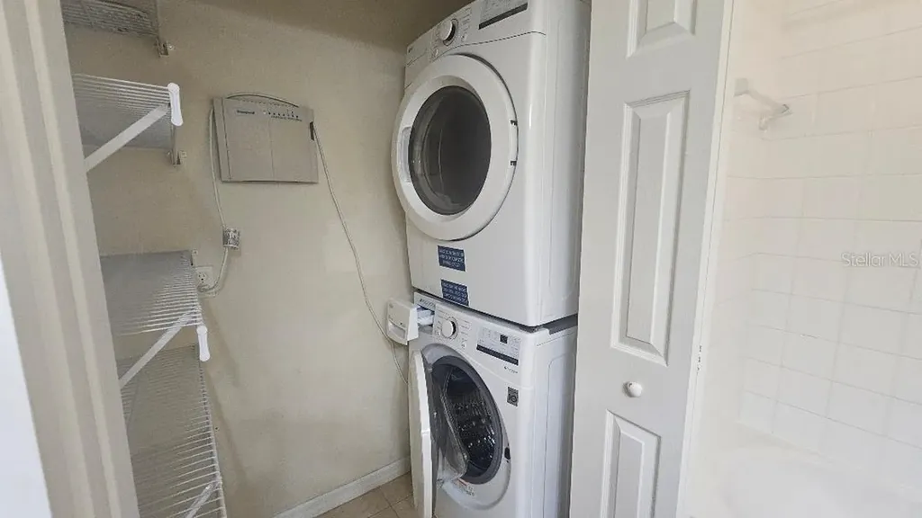 3909 45th Terrace W Bradenton FL 34210
