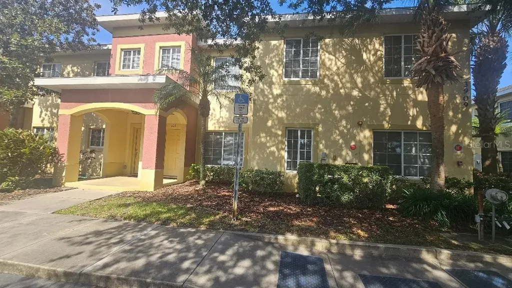 3909 45th Terrace W Bradenton FL 34210