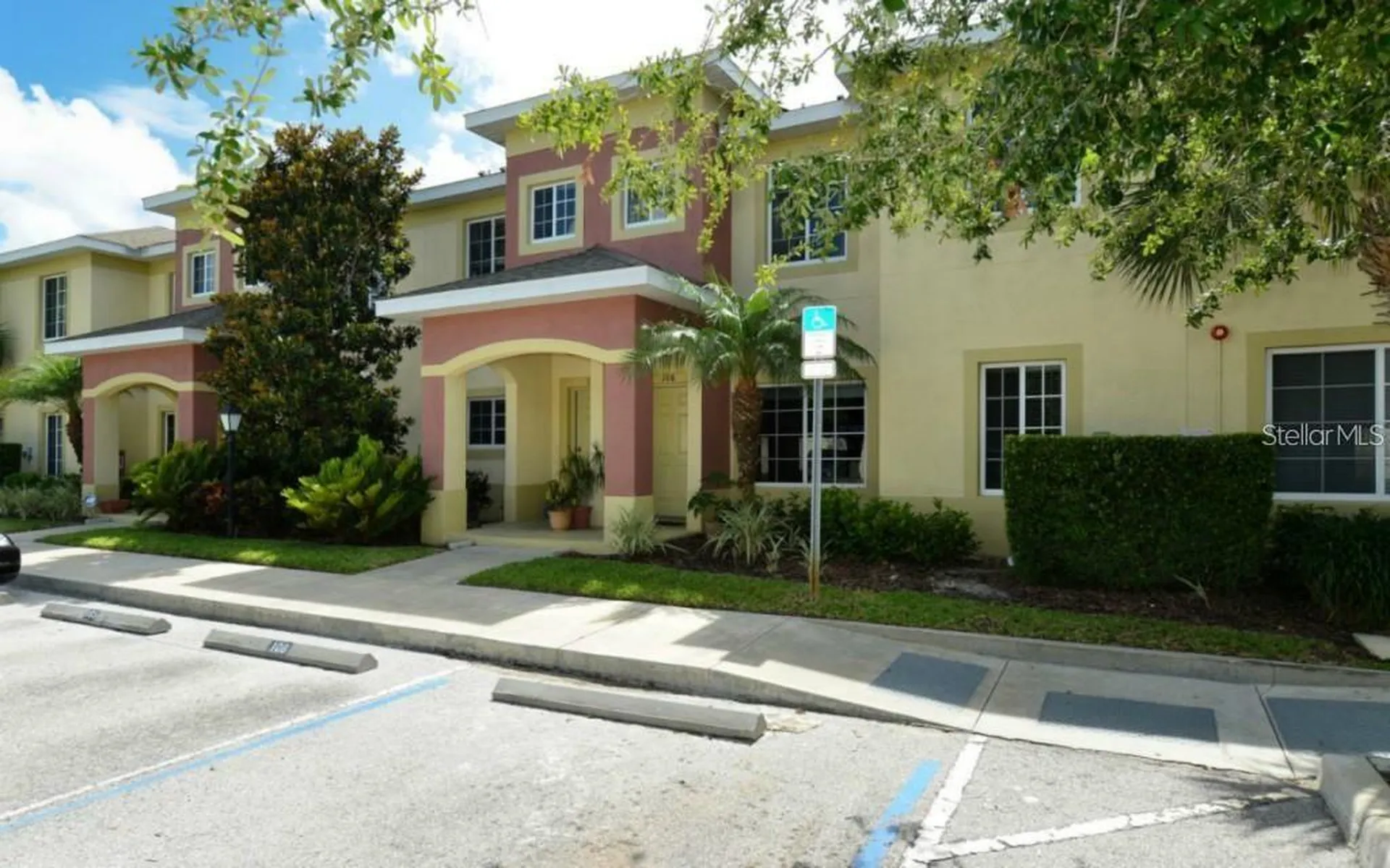 3909 45th Terrace W Bradenton FL 34210