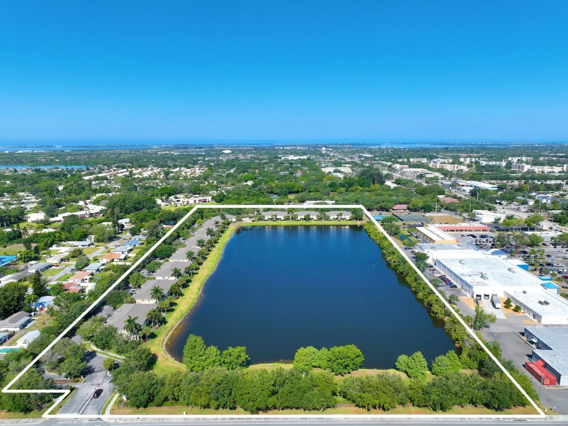 3909 45th Terrace W Bradenton FL 34210