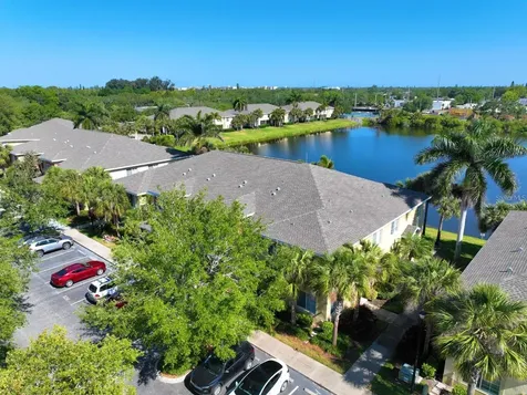 3909 45th Terrace W Bradenton FL 34210